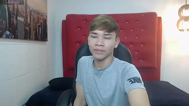 nathanclay online show from November 13, 4:17 am