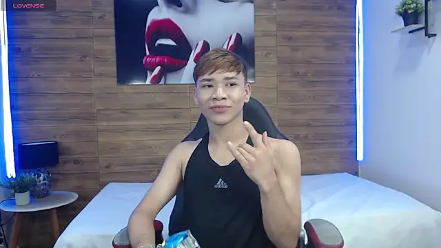 nathanclay online show from March 13, 3:47 am