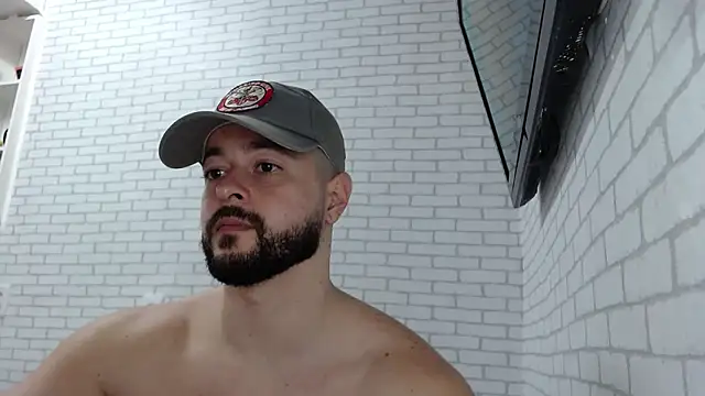 BombeiroHotx online show from September 30, 8:01 pm