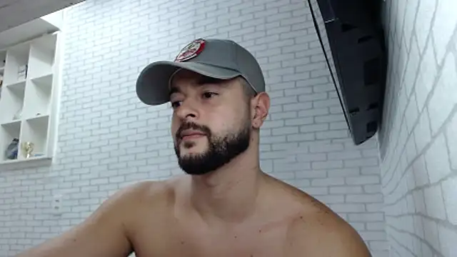 BombeiroHotx online show from March 3, 9:54 pm