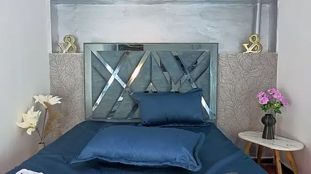  DantFox  online show from December 2, 8:23 pm