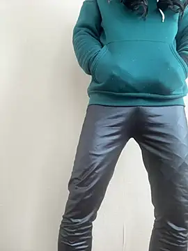 iikangi online show from March 7, 2:09 am