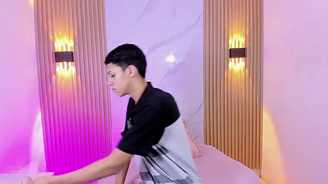 BILLY JAMEES online show from April 9, 12:11 pm