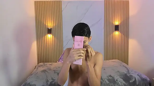 BILLY JAMEES online show from December 18, 12:23 pm