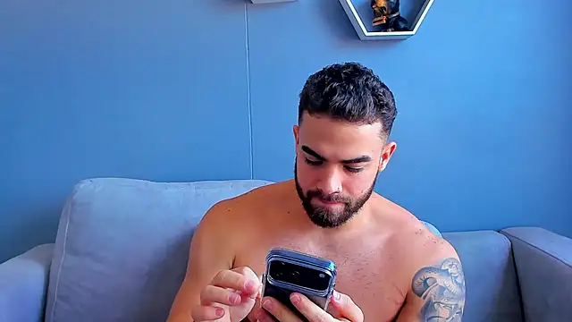 Paul Phoenix online show from October 2, 8:57 pm