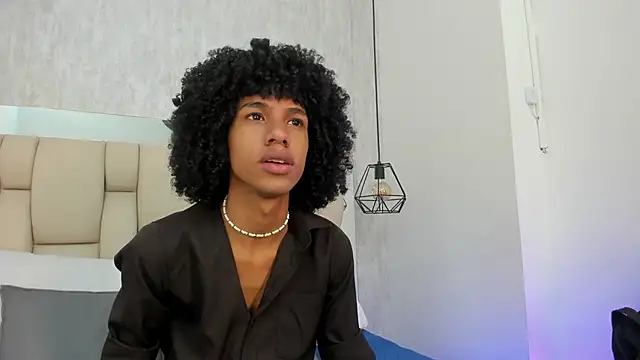Snapshot of Johan_gz_ chatting on October 6, 11:48 am Johan gz  online show from October 6, 11:48 am