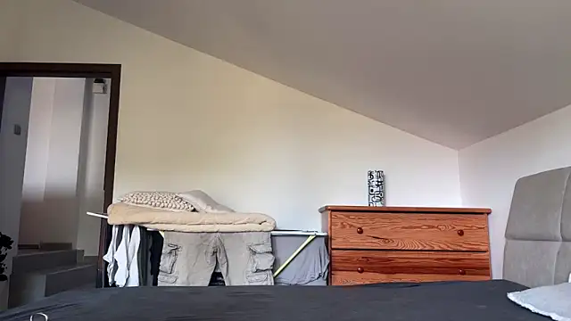 Snapshot of emilydee666 chatting on October 7, 6:39 am emilydee666 online show from October 7, 6:39 am