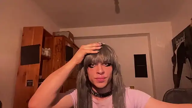 Snapshot of emilydee666 chatting on September 28, 9:57 pm emilydee666 online show from September 28, 9:57 pm