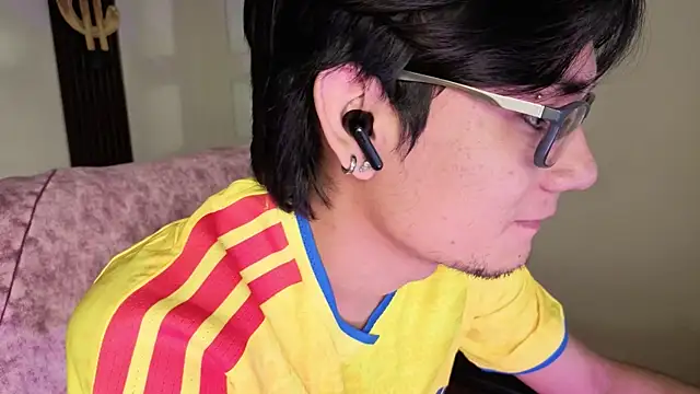 davoxer online show from June 24, 3:42 am