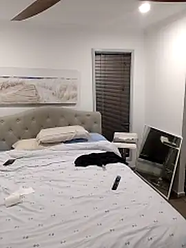 iamthepublickmasterbater online show from November 6, 2:42 pm