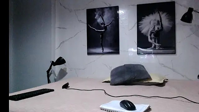 Snapshot of David_niet chatting on October 23, 5:49 pm David niet online show from October 23, 5:49 pm