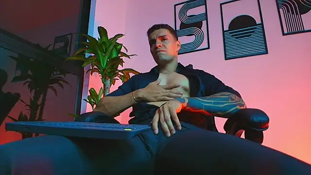 ALPHA DOMINUS  online show from March 25, 3:54 am