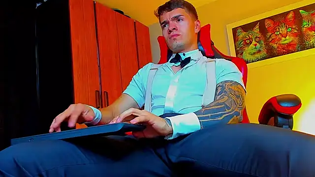 Snapshot of ALPHA_DOMINUS_ chatting on October 6, 12:26 am ALPHA DOMINUS  online show from October 6, 12:26 am