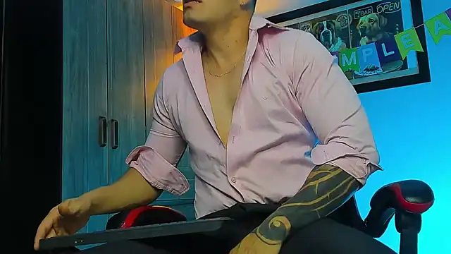 ALPHA DOMINUS  online show from November 24, 3:18 am