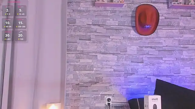 connorsmiith online show from November 16, 1:08 am