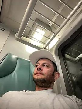 Carlosmauricio123 online show from April 8, 12:44 am