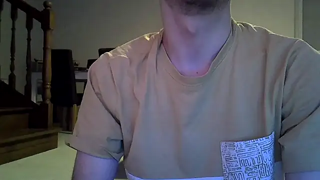 theochaud53 online show from November 12, 8:03 pm