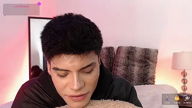 Snapshot of Dulcey_ chatting on October 18, 5:56 am Dulcey  online show from October 18, 5:56 am