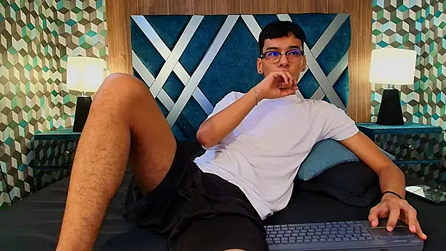 Aiden Royce online show from September 10, 5:50 am