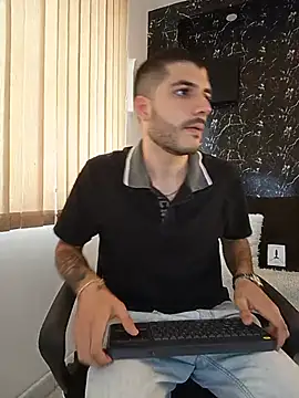Rafael Mendezz online show from July 15, 8:04 pm