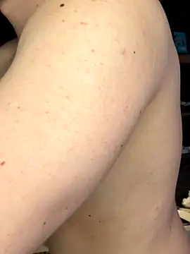 Eragonbooy online show from October 30, 1:52 am