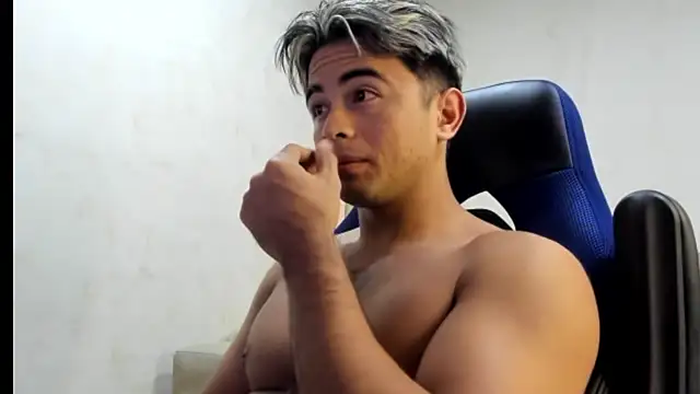 Snapshot of Bellion_grant chatting on October 6, 1:10 am Bellion grant online show from October 6, 1:10 am