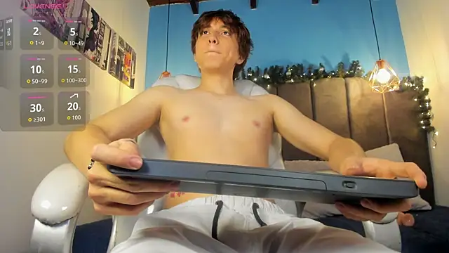 Oscar and dani online show from December 23, 3:26 am