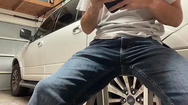 HorneyCowboy154 online show from September 13, 4:52 pm