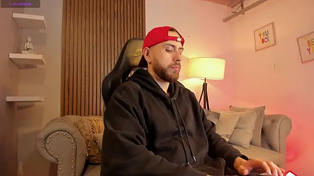 Maximo Wolff online show from January 11, 10:02 pm