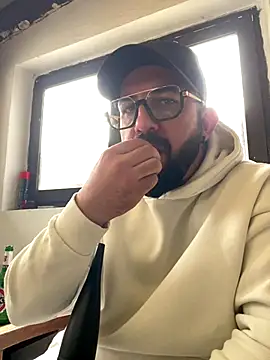 Snapshot of andrey1887 chatting on September 24, 12:47 pm andrey1887 online show from September 24, 12:47 pm