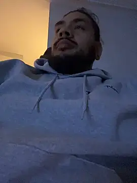 Snapshot of Bbrn69official chatting on September 11, 5:17 am Bbrn69official online show from September 11, 5:17 am