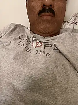 moonflower25 online show from September 24, 2:26 pm