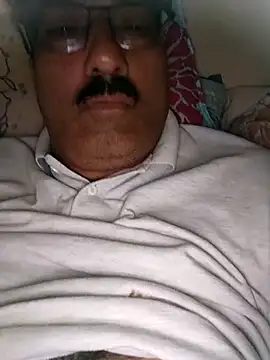 moonflower25 online show from October 8, 3:55 am