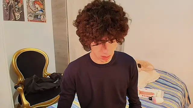 Nude Boy18 online show from November 4, 2:23 am