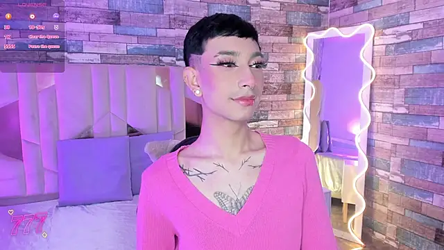 CYRUS TAY online show from June 16, 12:07 pm