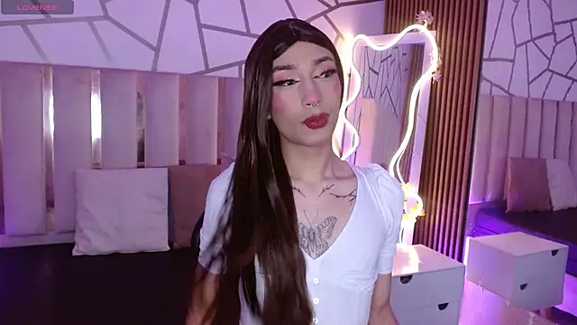 CYRUS TAY online show from March 24, 12:21 pm