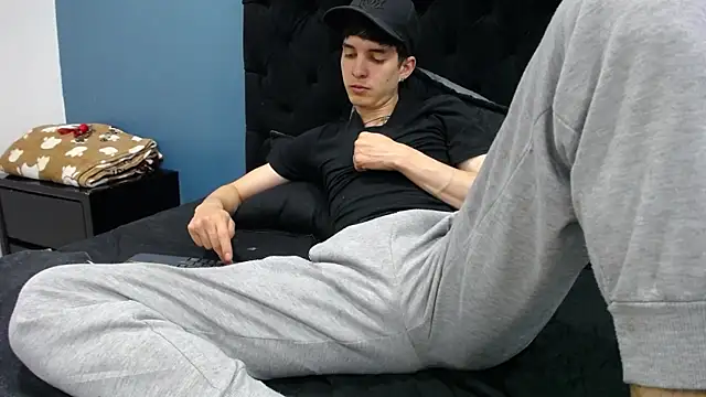 Jheampiiero online show from November 5, 2:19 pm