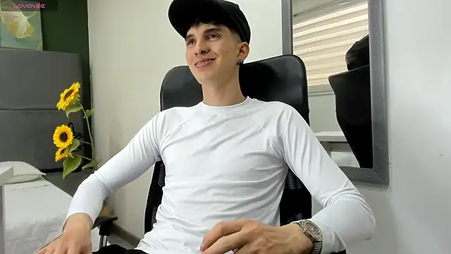 Jheampiiero online show from April 13, 9:26 pm