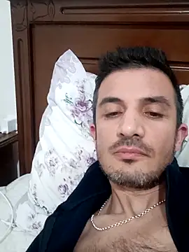 OGUZOZAN online show from November 2, 12:15 am