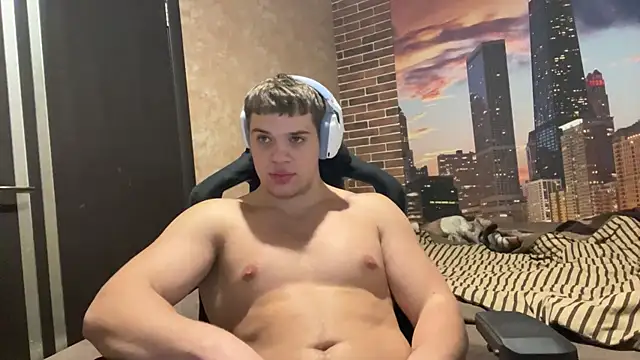 MusclePhantom online show from December 14, 10:28 pm