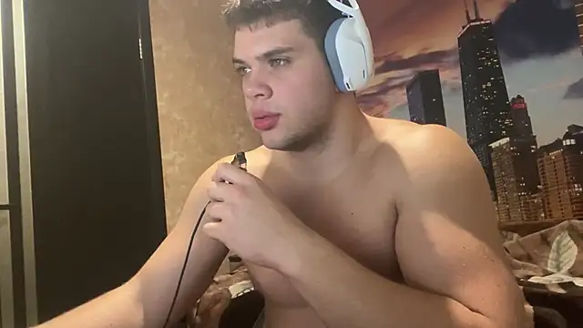 MusclePhantom online show from January 8, 10:37 pm