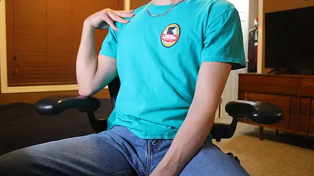 jjjjjfive online show from March 9, 2:05 am