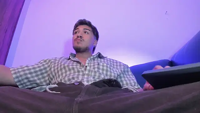 juanmechanic  online show from February 25, 4:46 am