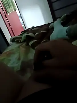 Snapshot of _mocrazy chatting on October 3, 12:15 am mocrazy online show from October 3, 12:15 am