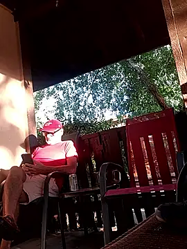 pareja-40-20 online show from May 31, 1:39 am