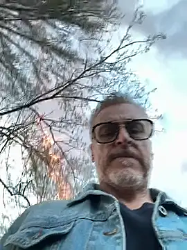 Axl hot online show from March 29, 5:46 pm