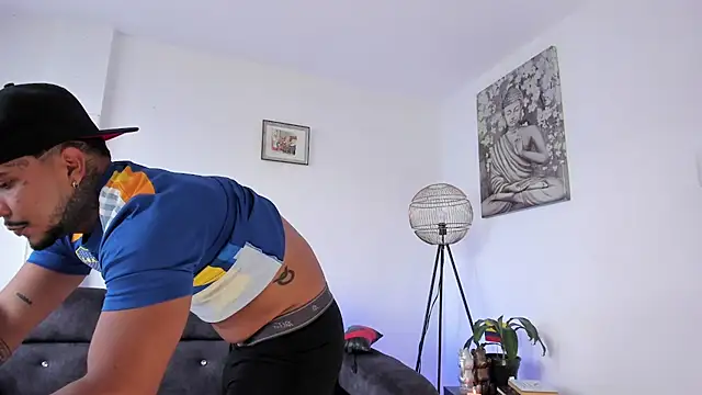 DeimonOficial online show from February 8, 8:24 pm