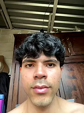 Axel-Mejia online show from December 13, 7:53 pm