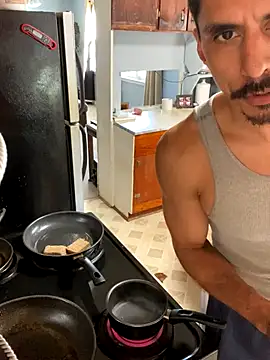 SlimSexxxy69 online show from September 24, 12:58 pm