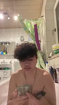 Kingpowerlittel online show from March 12, 7:32 pm